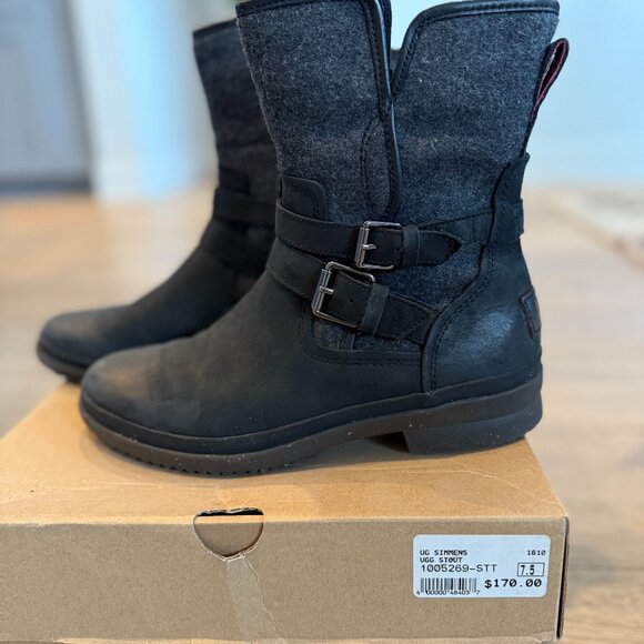 UGG Simmons Black Boot Size 7.5 - Picture 1 of 9